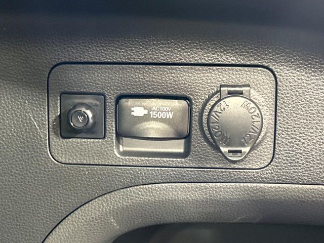 TOYOTA RAV4 HYBRID 4WD 2023