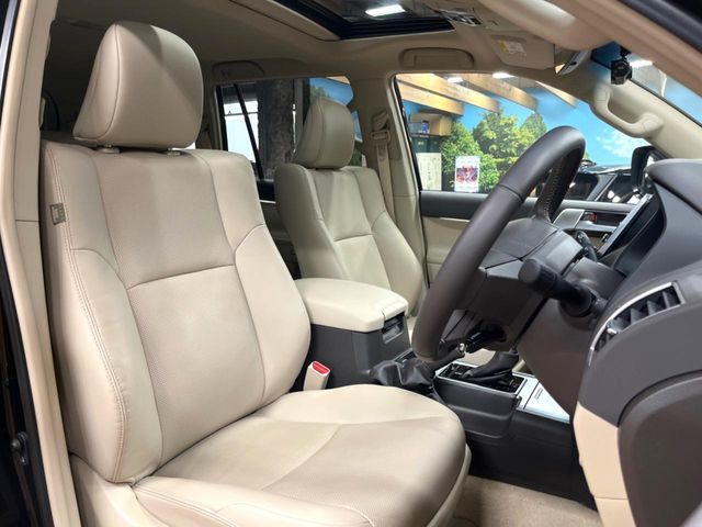 TOYOTA LANDCRUISER PRADO 2023