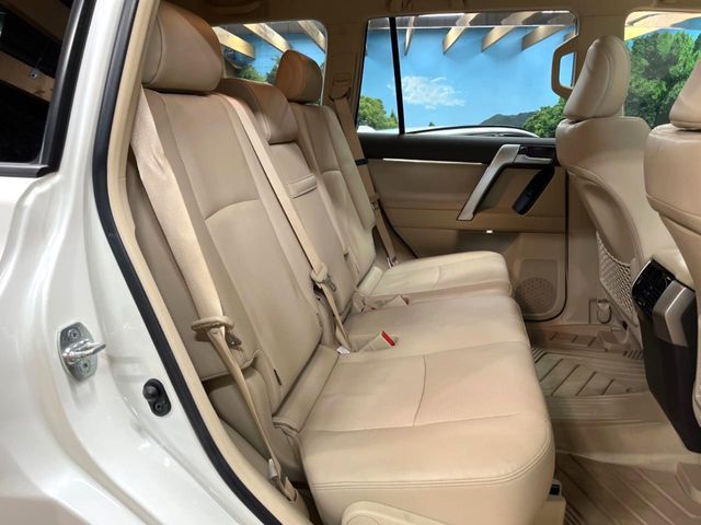 TOYOTA LANDCRUISER PRADO 2023