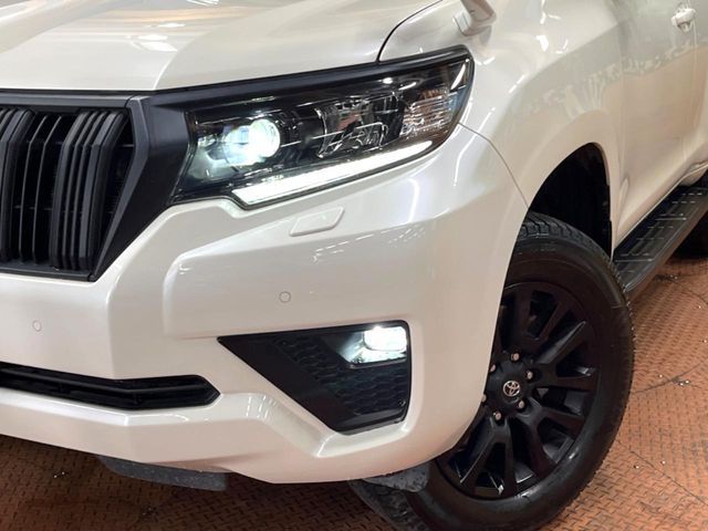 TOYOTA LANDCRUISER PRADO 2023