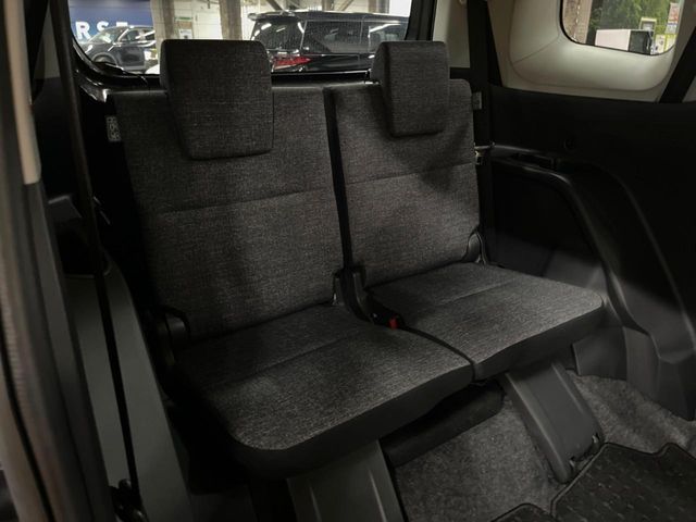 TOYOTA SIENTA HYBRID 2024