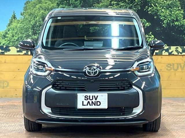 TOYOTA SIENTA HYBRID 2024