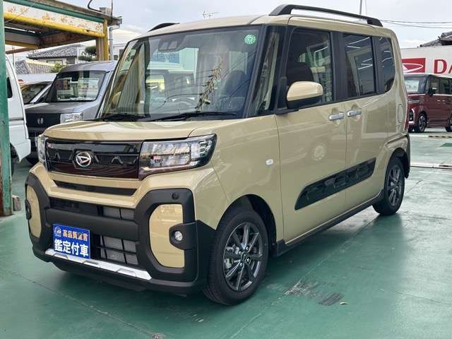 DAIHATSU TANTO FAN CROSS 2024