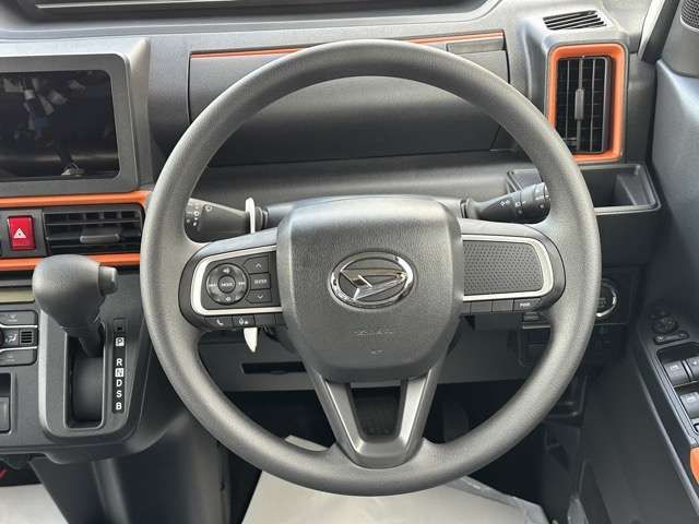 DAIHATSU TANTO FAN CROSS 2024