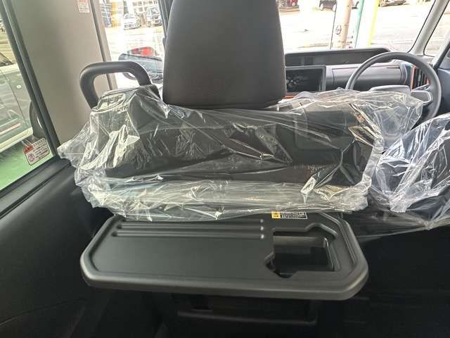 DAIHATSU TANTO FAN CROSS 2024