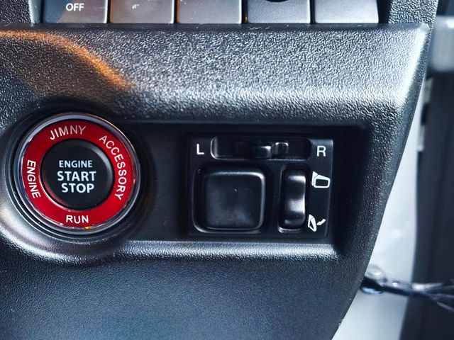 SUZUKI JIMNY SIERRA 2023