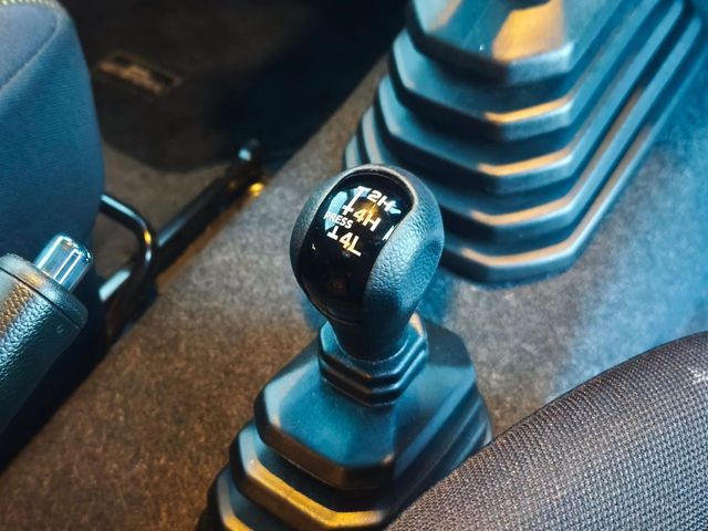 SUZUKI JIMNY SIERRA 2023