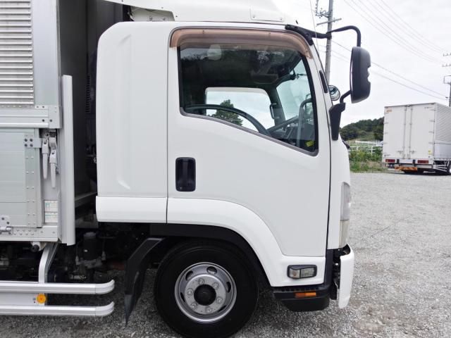 ISUZU FORWARD 2013
