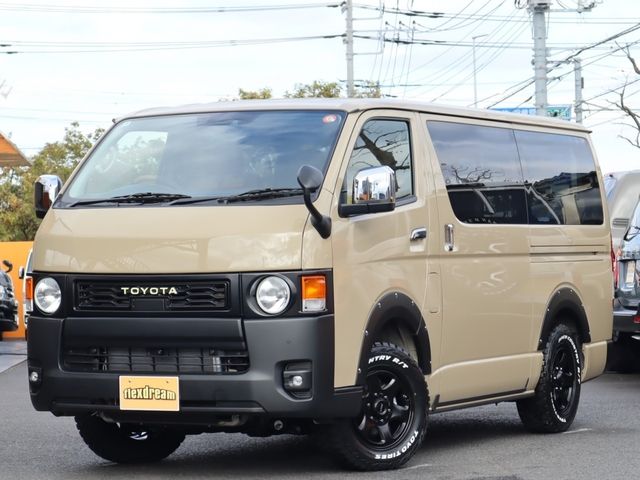 TOYOTA HIACE van 4WD 2025