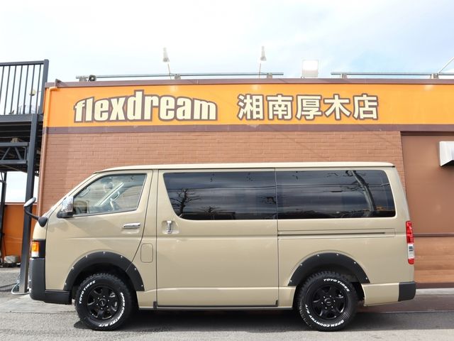 TOYOTA HIACE van 4WD 2025