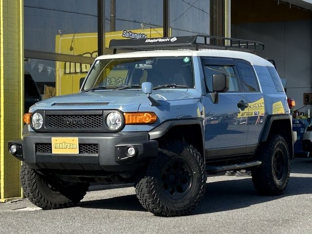 TOYOTA FJ CRUISER 4WD 2013
