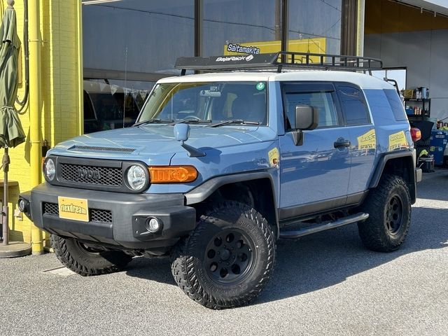 TOYOTA FJ CRUISER 4WD 2013