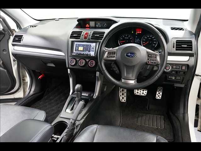 SUBARU FORESTER 2012