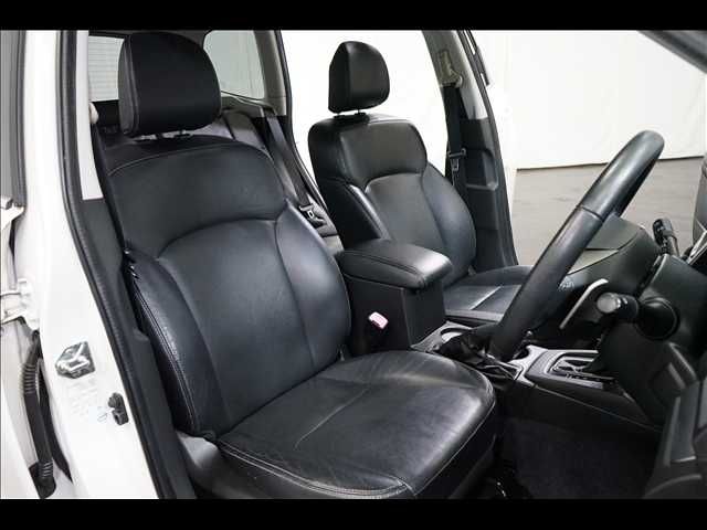 SUBARU FORESTER 2012