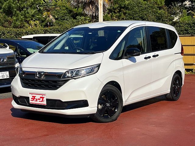 HONDA FREED HYBRID 2023