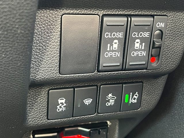 HONDA FREED HYBRID 2023