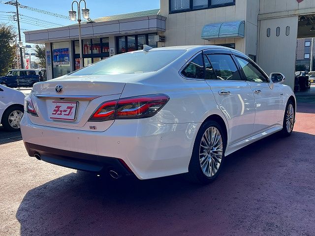 TOYOTA CROWN sedan hybrid 2019