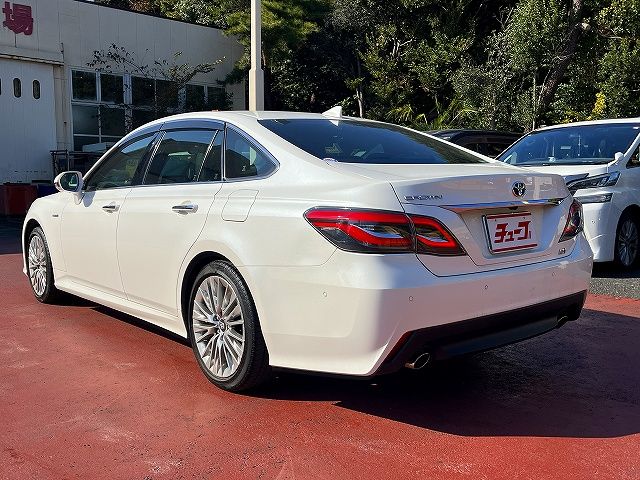 TOYOTA CROWN sedan hybrid 2019