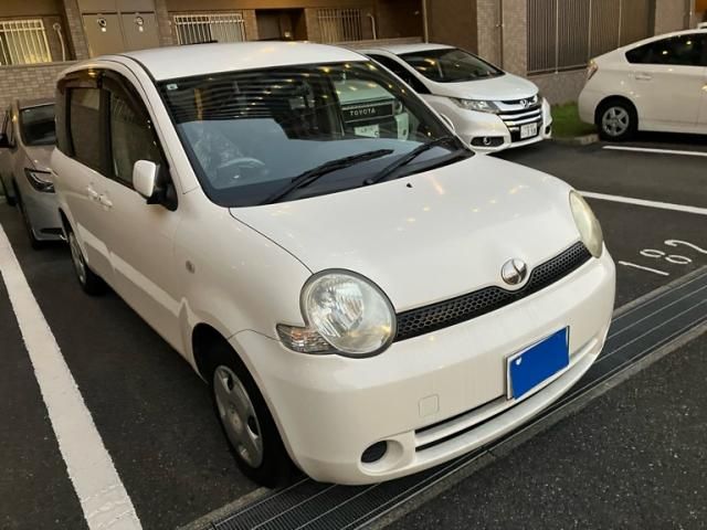 TOYOTA SIENTA 2005