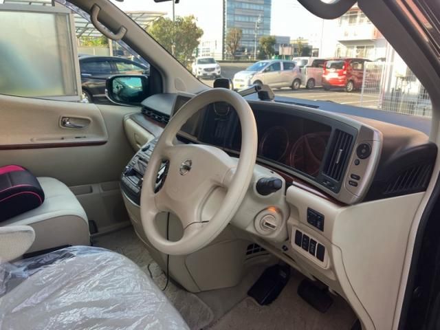 NISSAN ELGRAND 2006