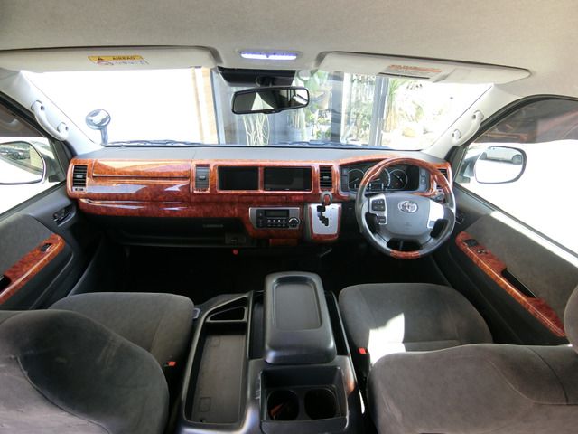 TOYOTA HIACE wagon 4WD 2020