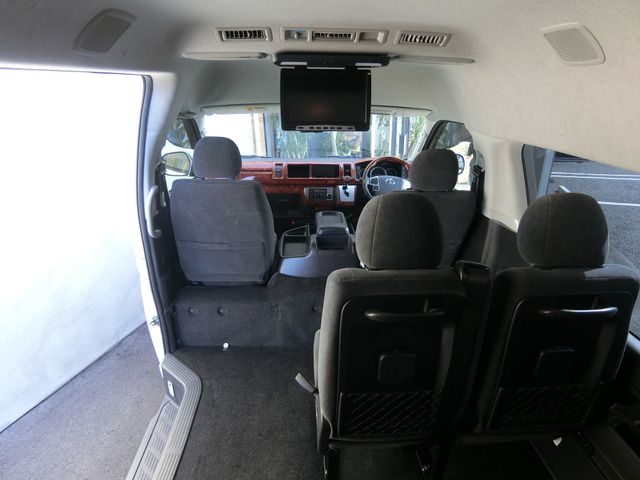 TOYOTA HIACE wagon 4WD 2020