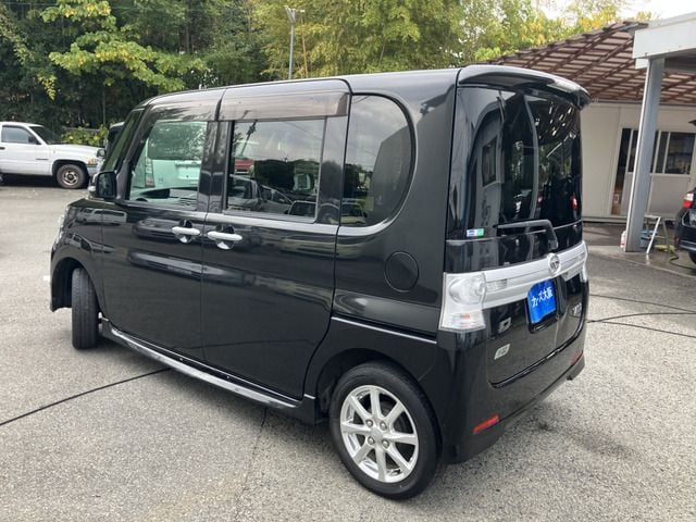 DAIHATSU TANTO CUSTOM 2013