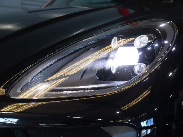 PORSCHE PORSCHE Macan 2019