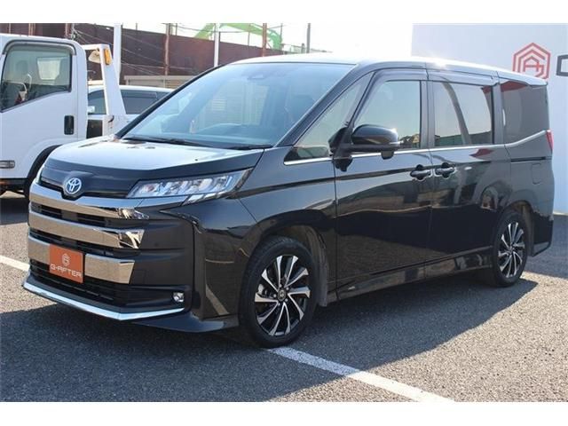 TOYOTA NOAH HYBRID 2023