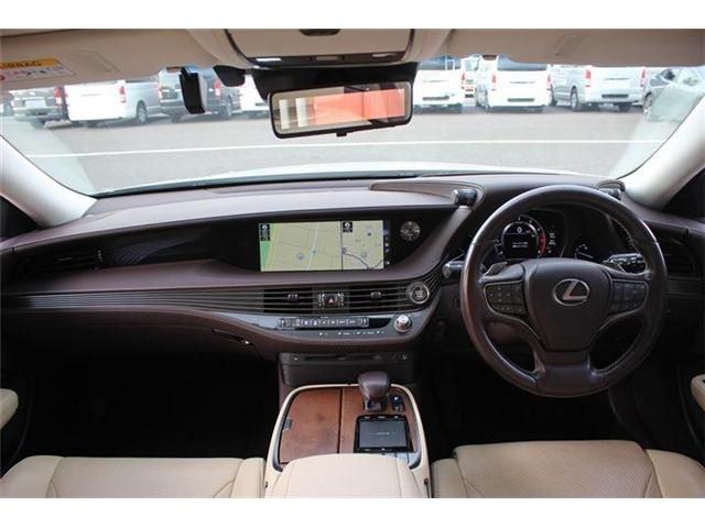 TOYOTA LEXUS LS500 4WD 2018