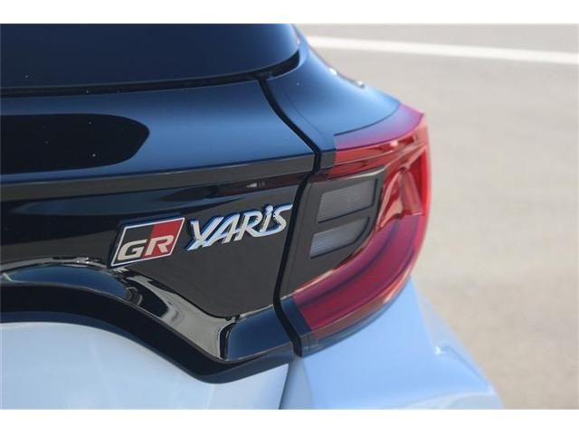 TOYOTA GR YARIS 2022