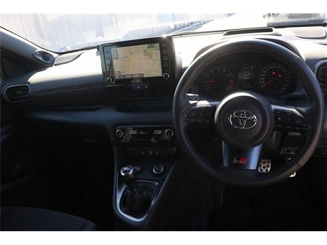 TOYOTA GR YARIS 2022