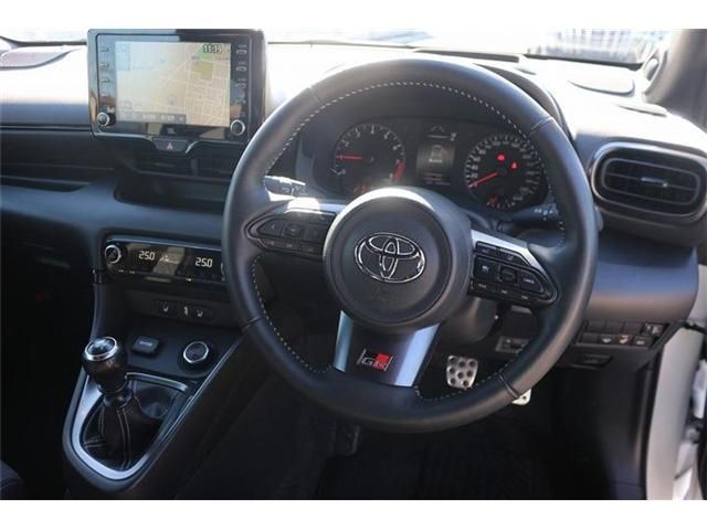 TOYOTA GR YARIS 2022