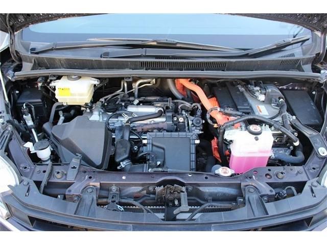 TOYOTA NOAH HYBRID 2018