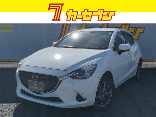 MAZDA DEMIO 4WD 2019