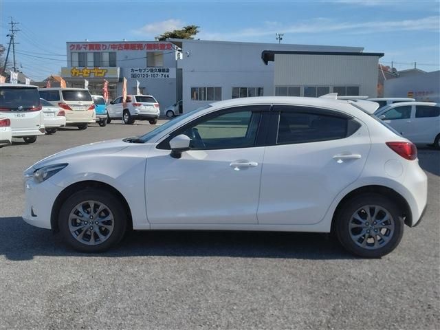 MAZDA DEMIO 4WD 2019