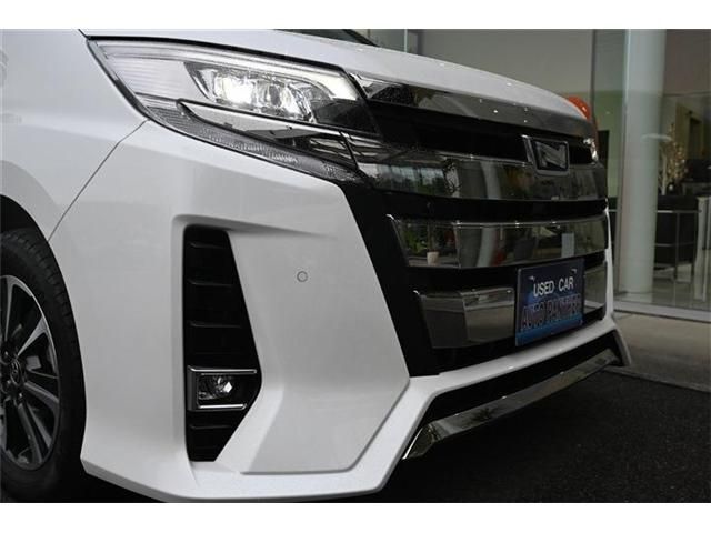 TOYOTA NOAH 2021