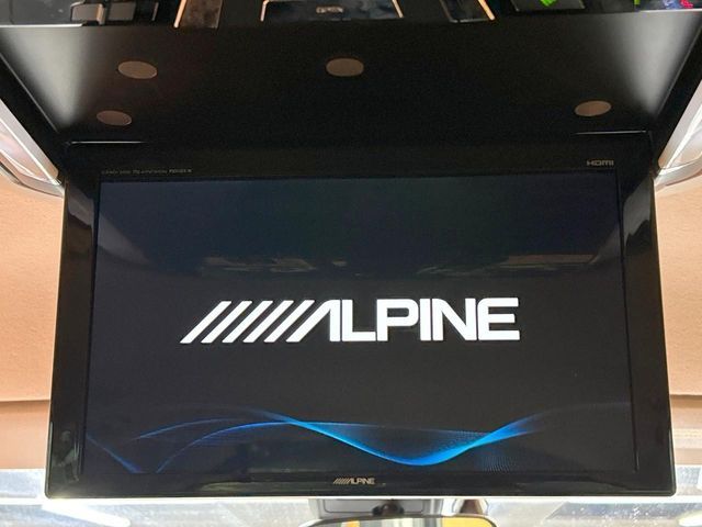 TOYOTA VOXY HYBRID 2016