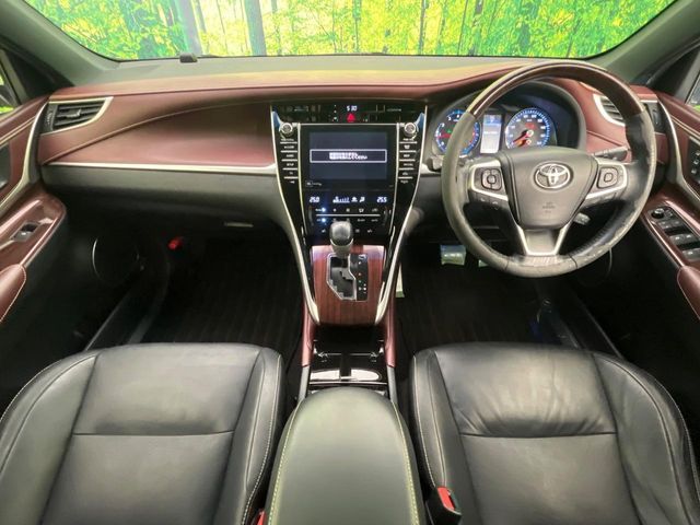 TOYOTA HARRIER 2WD 2016