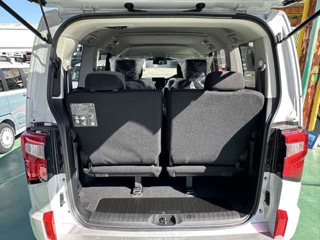 MITSUBISHI DELICA D:5 4WD 2024