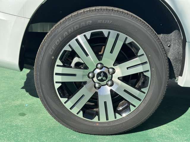 MITSUBISHI DELICA D:5 4WD 2024