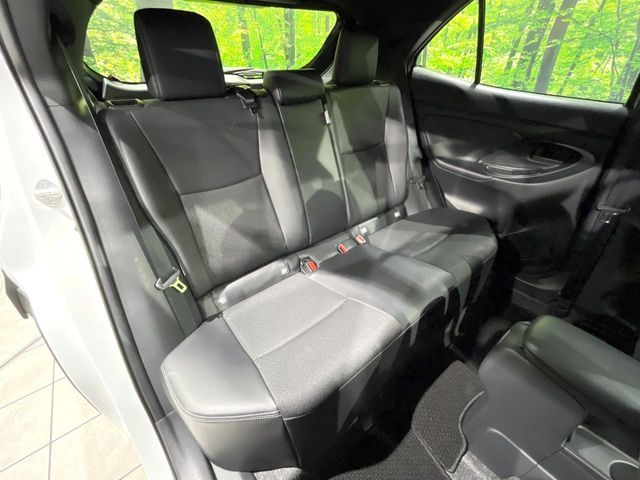 TOYOTA YARIS CROSS 2025