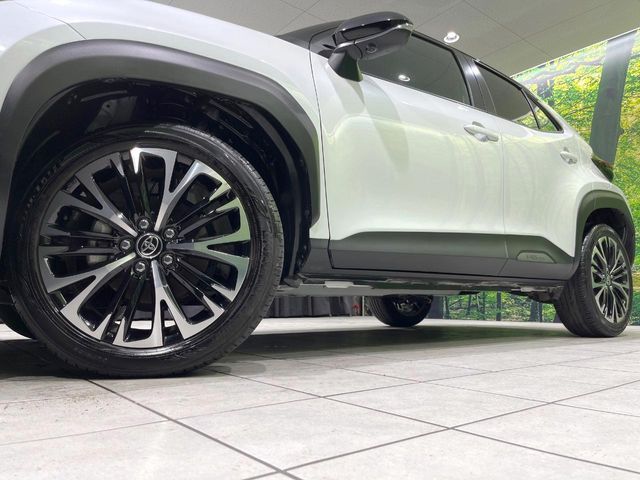 TOYOTA YARIS CROSS 2025