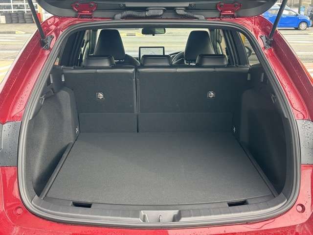 TOYOTA COROLLA TOURING HYBRID 2023