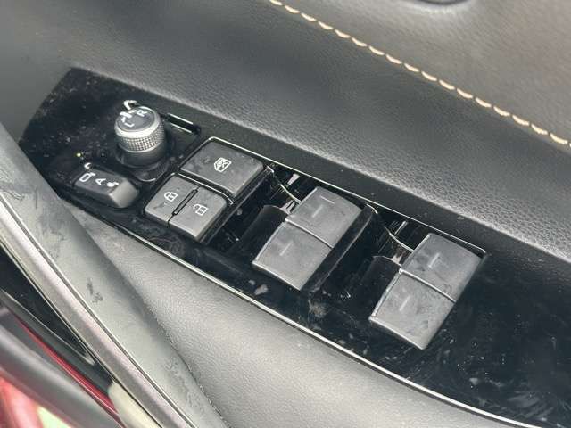 TOYOTA COROLLA TOURING HYBRID 2023