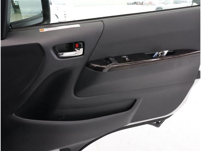 TOYOTA HIACE van 4WD 2025