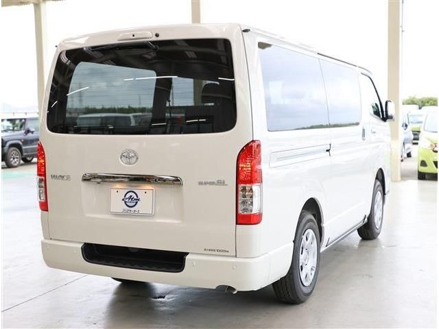 TOYOTA HIACE van 4WD 2025