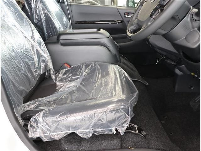 TOYOTA HIACE van 4WD 2025