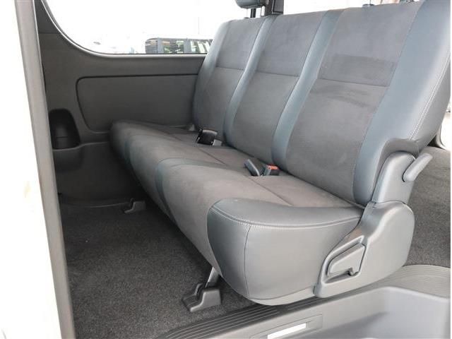 TOYOTA HIACE van 4WD 2025