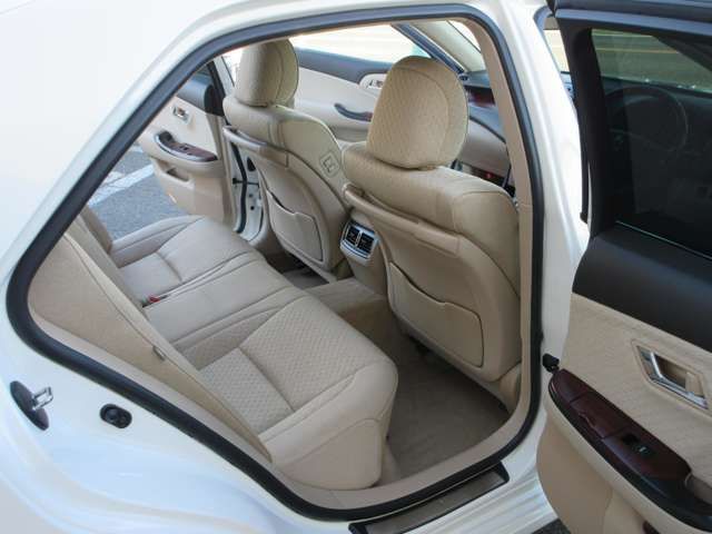 TOYOTA CROWN sedan 2009